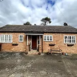 The Annexe At Firs House